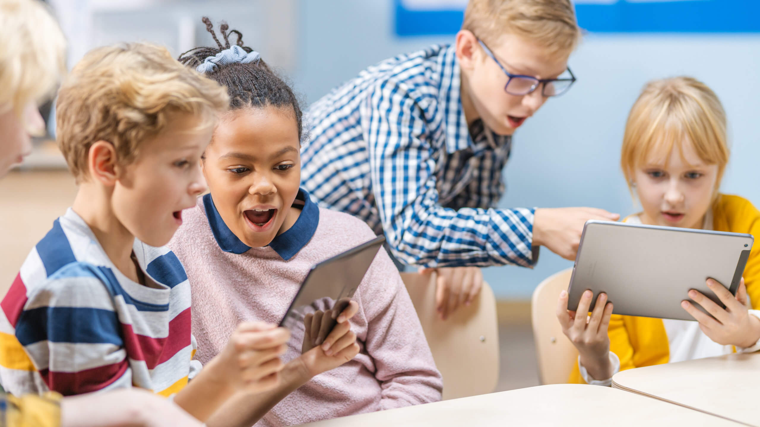 Grâce aux tablettes numériques, les élèves connaissent un regain de motivation.