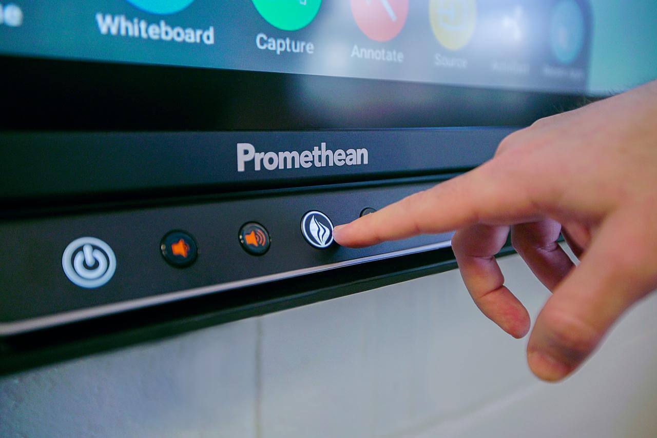 Promethean Smart Panel Being Turned On